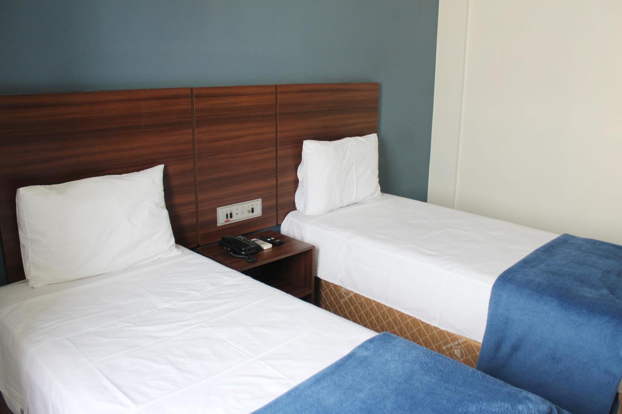 Days By Wyndham Hotel